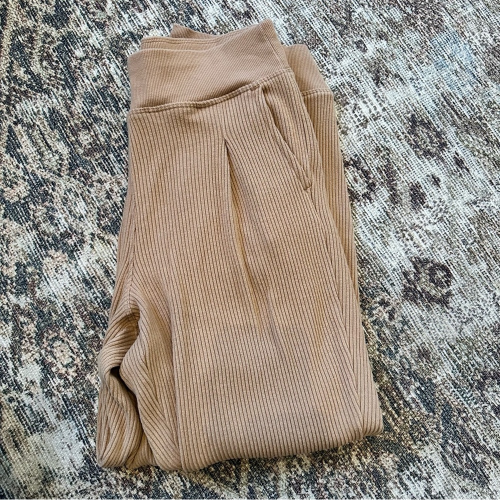 Comfy Ck Set - image 3